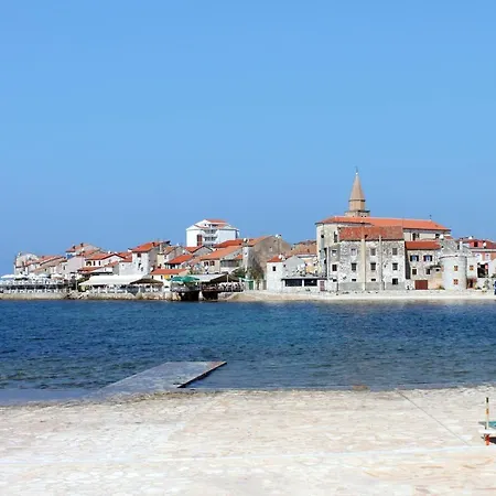 With A Parking Space - 7735 Umag