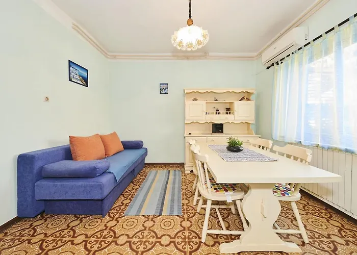 With A Parking Space - 7735 * Umag