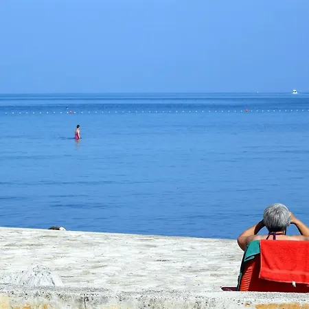 Apartman With A Parking Space - 7735