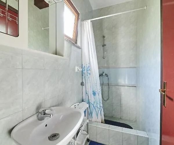 With A Parking Space - 7735 Umag